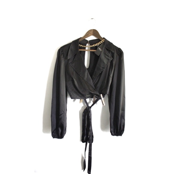 Privy Privately Privileged NWT Black Faux Satin Wrap Cropped Top with Gold Chain - Picture 1 of 10